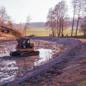 20220307 froschweiher einbringen biberschutzdraht 44 36b373c3