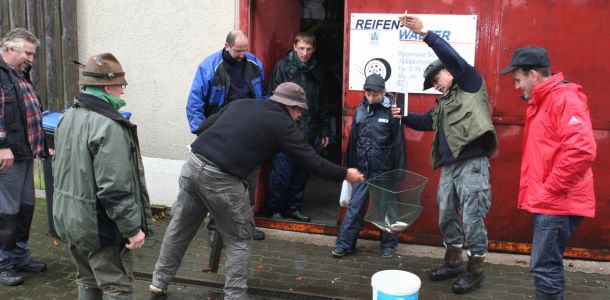 20121007 abfischen jagst 2 fbcc6a58