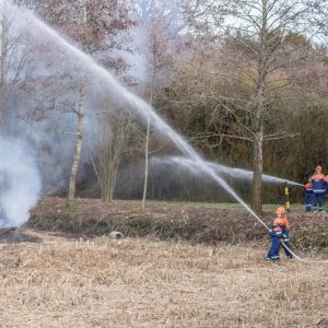 20160206 abbrennen reisig schilf jugendfeuerwehr krebslache 14 d2b7ad07